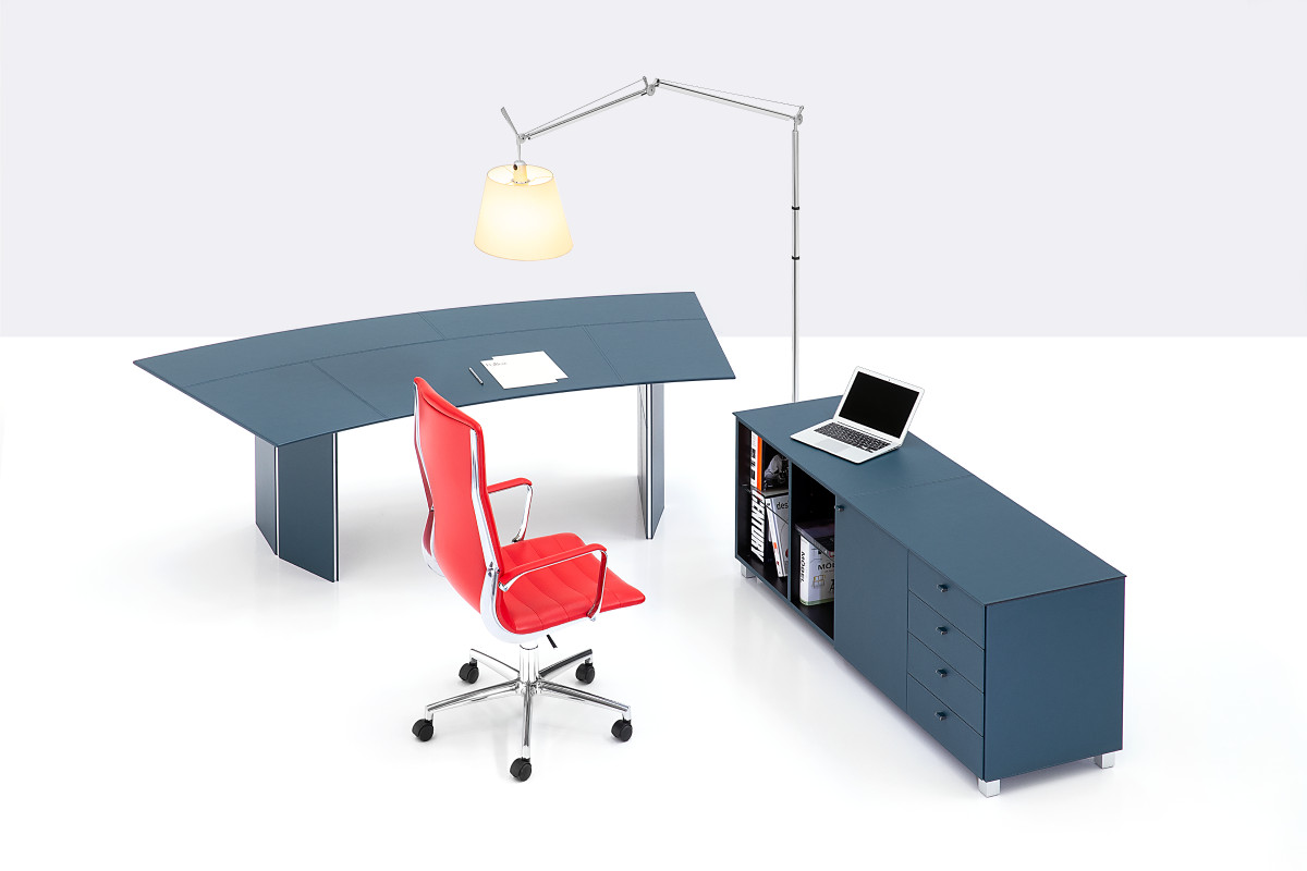 Helios Executive Desk by Polflex