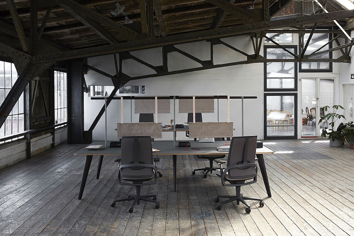 Desk with wooden legs by Senator